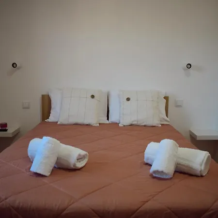 Casas Ti Flores Sabugal